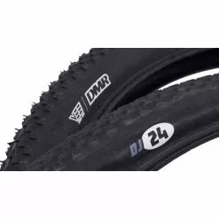 DMR DJ24 Dirt Jump And Street Tyre 9 DMR DJ24 Dirt Jump And Street Tyre -Hjuldele Butik DMR DJ BLACK TYRE DETAIL 3 4