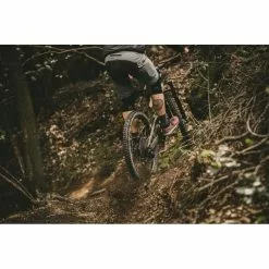 Goodyear Newton Enduro Tubeless Rear MTB Tyre Black 2.4" 29 11 Goodyear Newton Enduro Tubeless Rear MTB Tyre Black 2.4" 29 -Hjuldele Butik Goodyear Newton Enduro Tubeless Rear MTB Tyre Tyres Black GR 014 61 584 V004 R 0