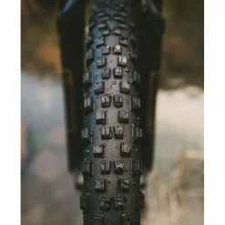 Goodyear Newton Trail Tubeless Front MTB Tyre Black 2.5" 27 -Hjuldele Butik Goodyear Newton Trail Tubeless Front MTB Tyre Tyres Black GR 015 64 622 V002 R 4