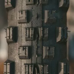 Goodyear Newton Trail Tubeless Front MTB Tyre Black 2.5" 27 -Hjuldele Butik Goodyear Newton Trail Tubeless Front MTB Tyre Tyres Black GR 015 64 622 V002 R 5