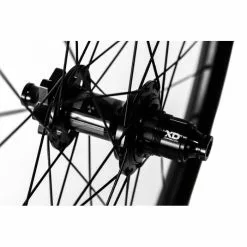 Nukeproof Horizon V2 Rear Wheel 102t -Hjuldele Butik Nukeproof Horizon V2 Rear Wheel 102t Back Wheels Black 27 5 NUKHORV2275148XD 1