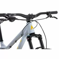 Vitus Nucleus 27 VRW Womens Mountain Bike -Hjuldele Butik Vitus Nucleus 27 VRW Womens Mountain Bike 2022 Oryx Grey Yellow 09